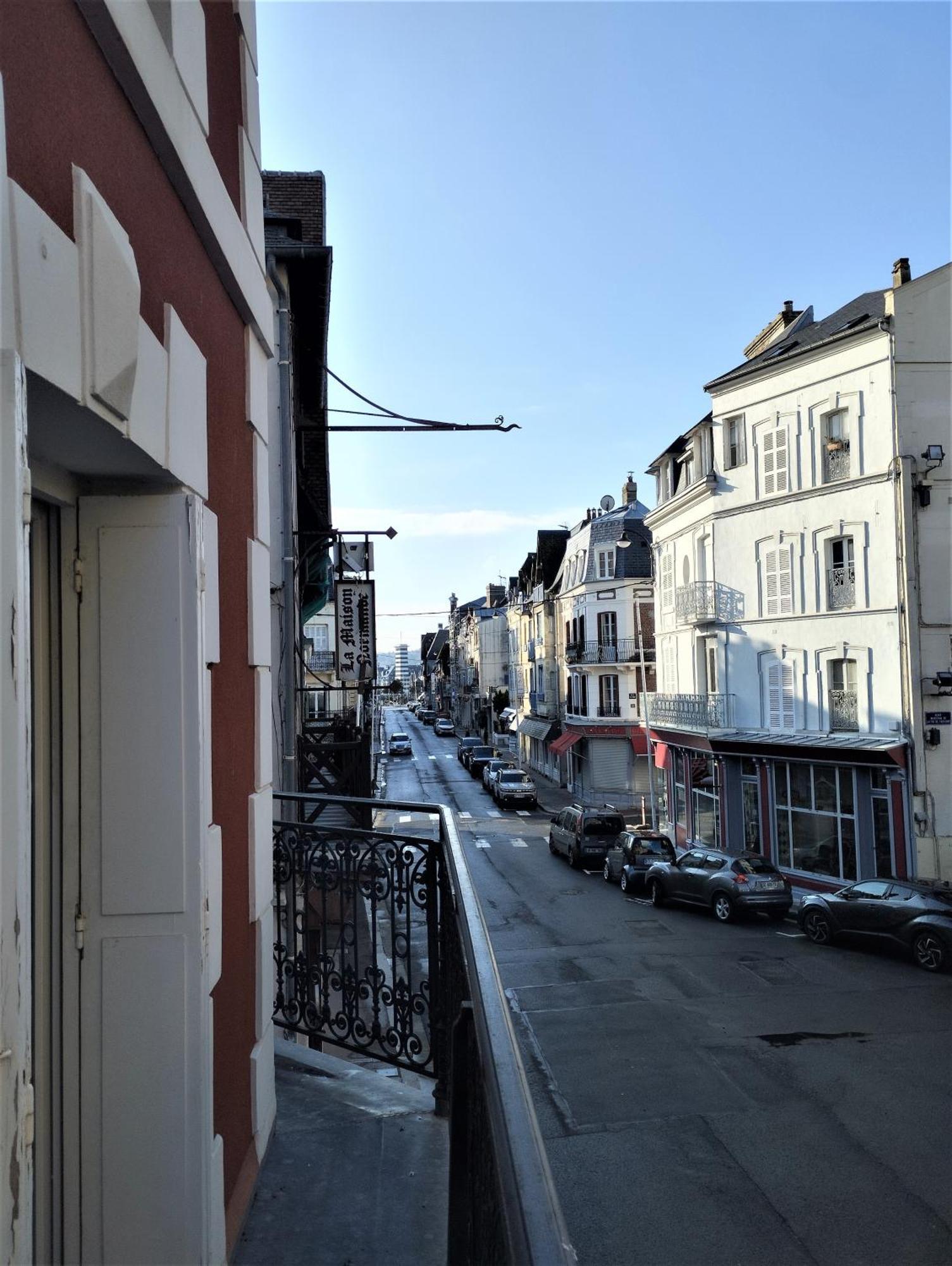 Le Capitaine Jack Lägenhet Trouville-sur-mer Exteriör bild